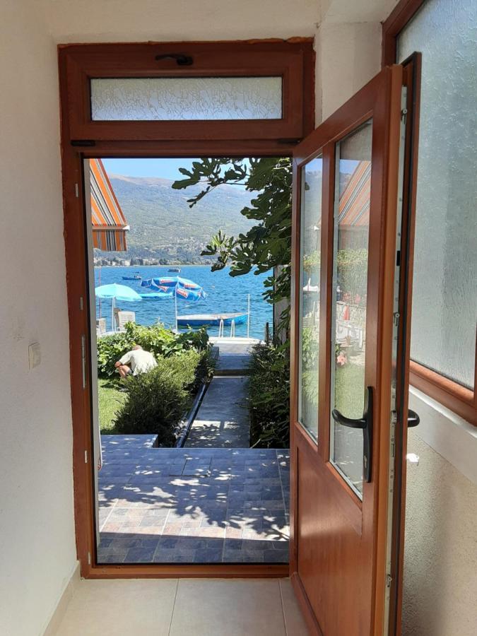 Beachfront Apartments Grunche Ohrid Ngoại thất bức ảnh