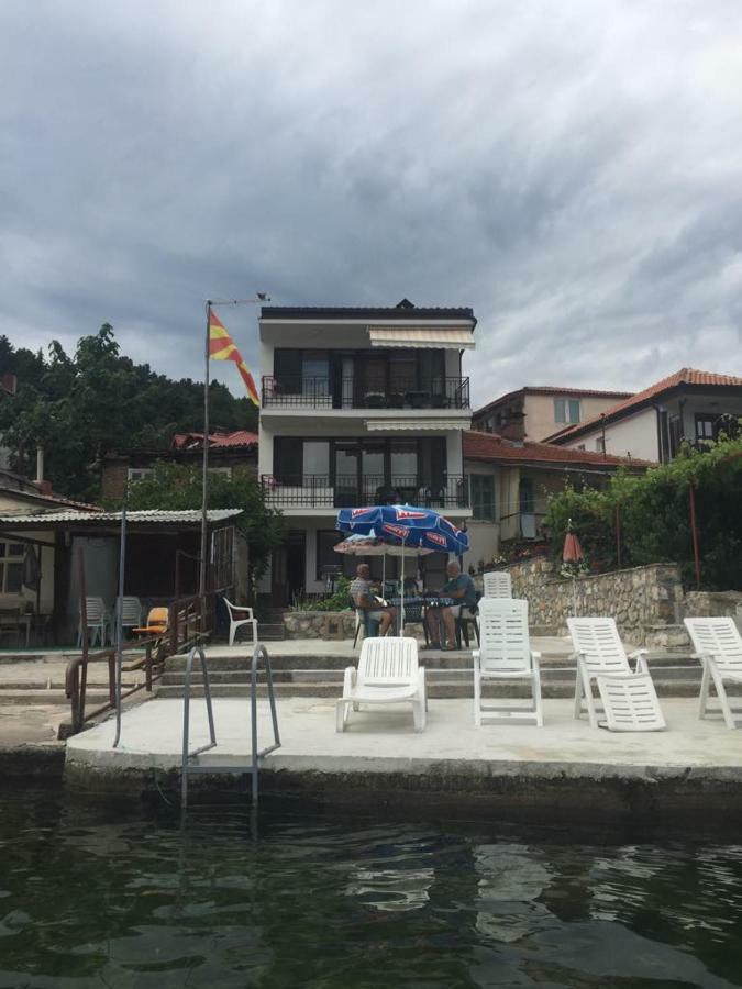 Beachfront Apartments Grunche Ohrid Ngoại thất bức ảnh